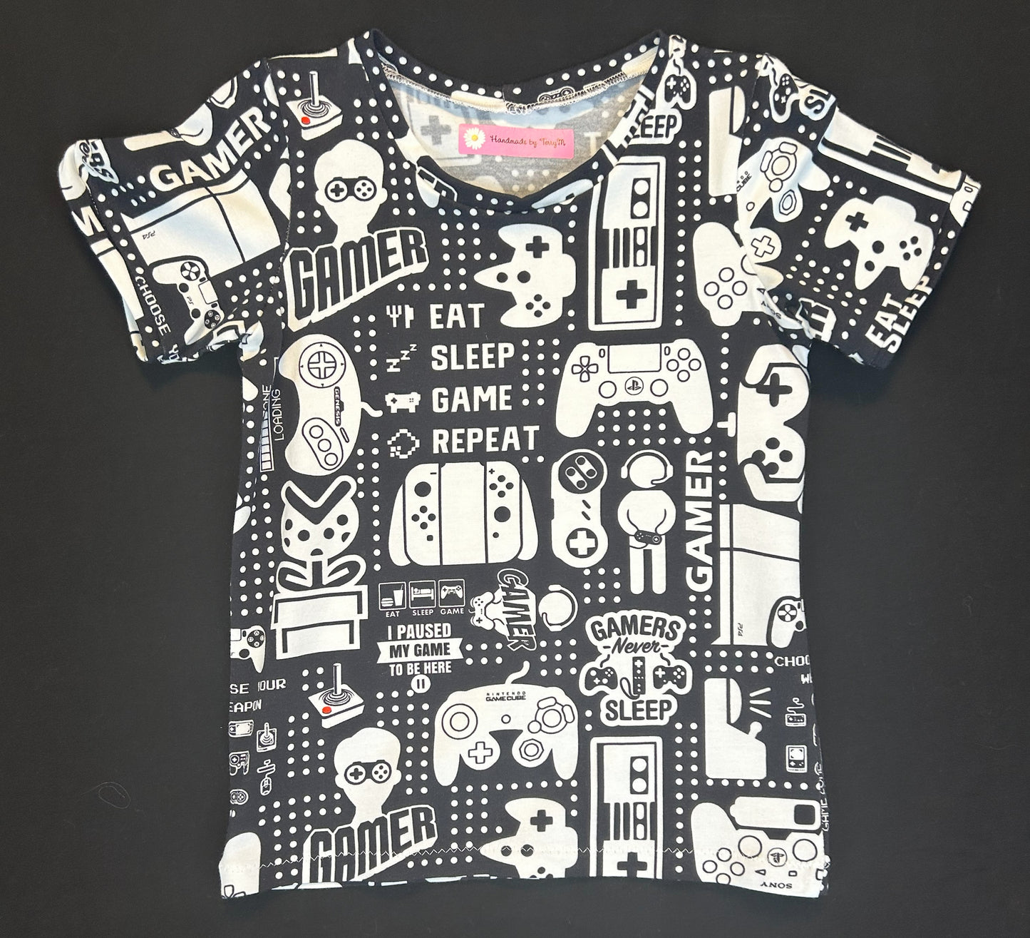 Black & White Gamer Tshirt - Size 5