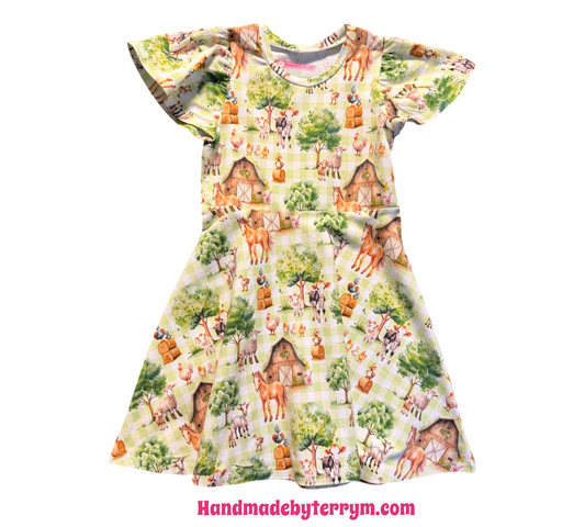 (1758) Green Farm‑Print Flutter Dress - Size 6