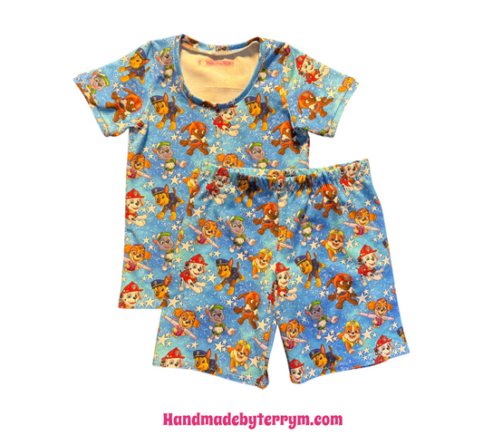 (1767) Puppies & Stars T‑Shirt & Shorts Set -Size 6