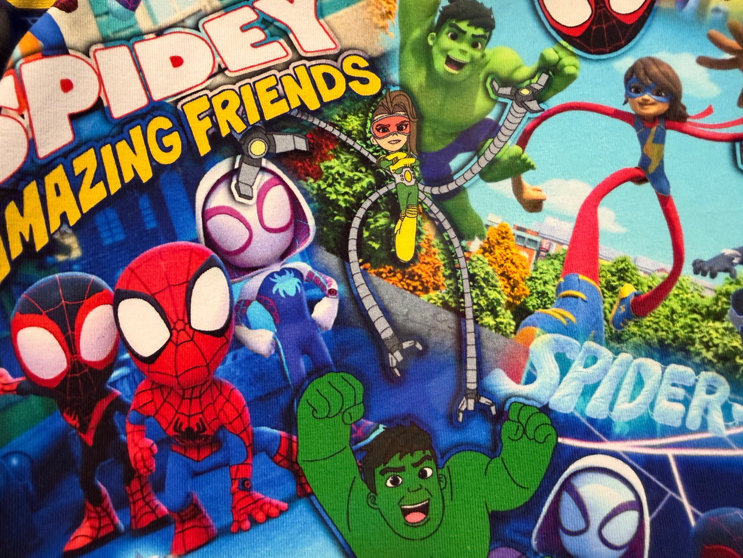 (1802) Hero Friends T-Shirt - Size3