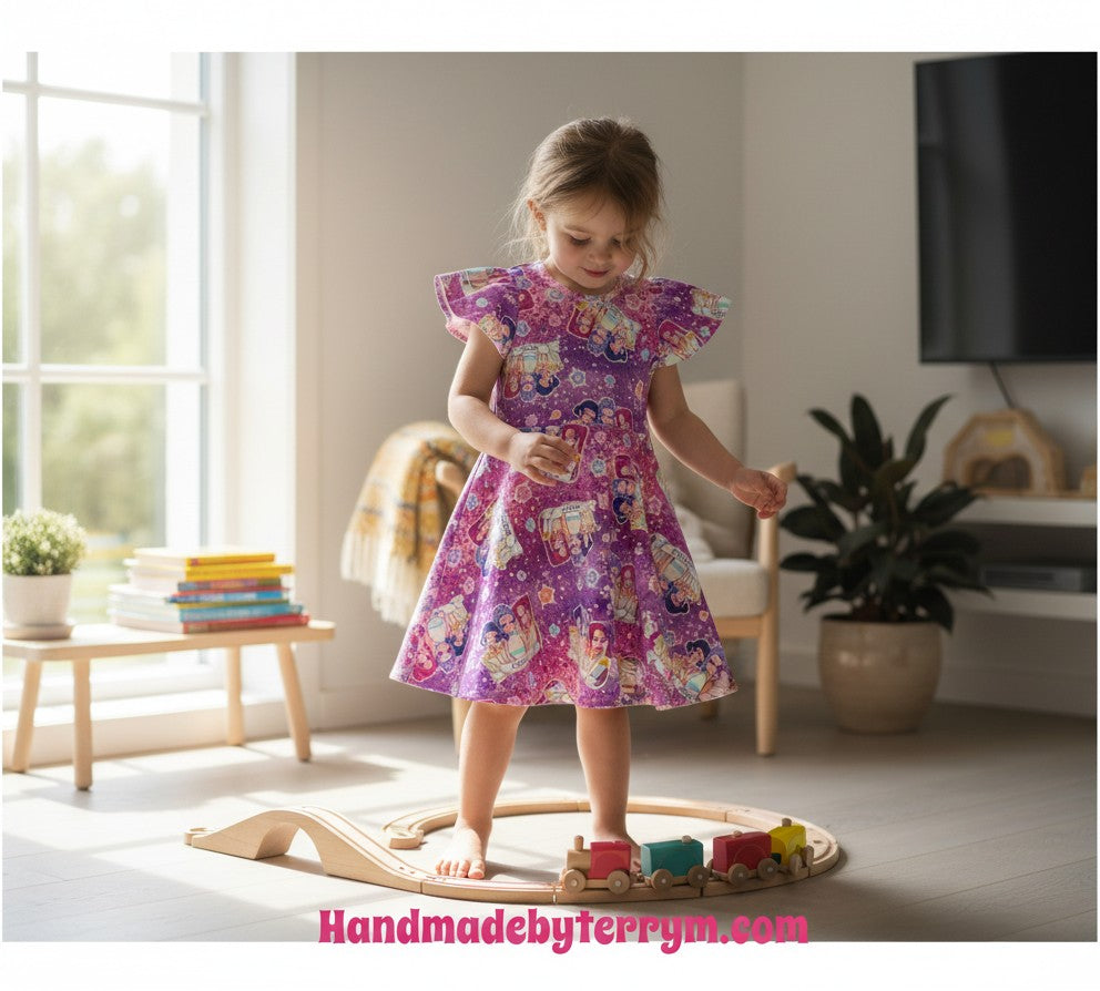 (1882) KPop Dress  - Size 5