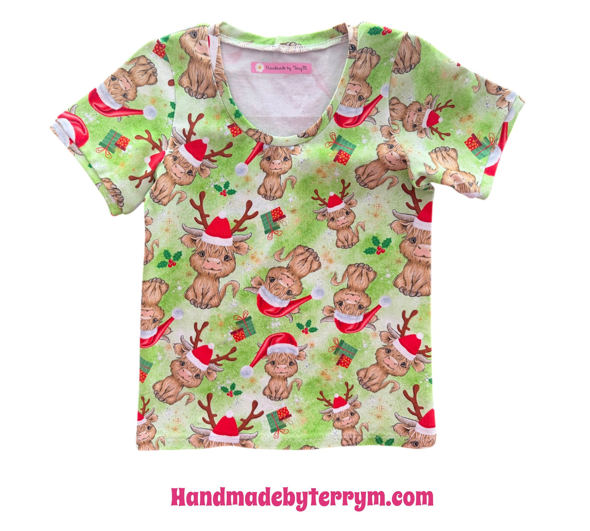 (1201 Highland Cow Christmas T-Shirt - Size 5