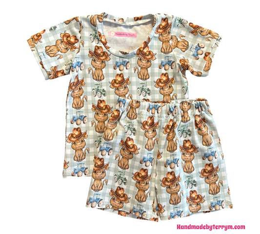 (1524) Cows & Tractors T-Shirt & Shorts Set - Size 1