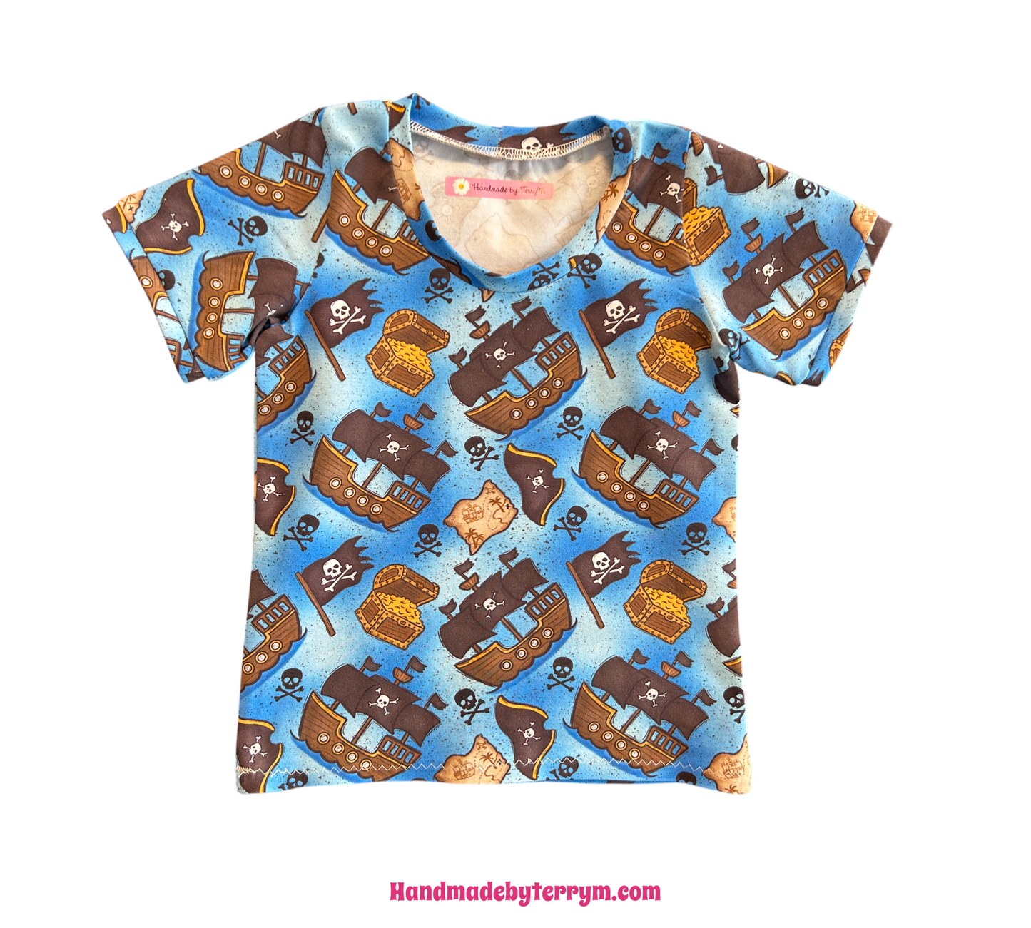 (1534) Pirate Ships T-Shirt & Shorts Set - Size 2