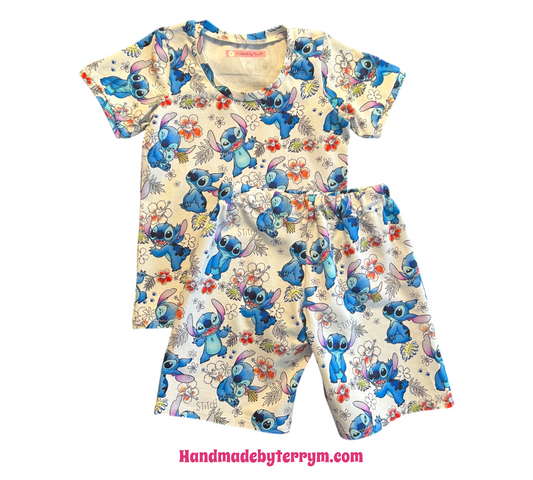 (1569) Alien T-Shirt & Shorts Set - Size 5