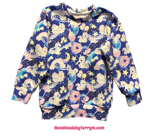 (1615) Unicorn & Hearts Jumper - Size 4