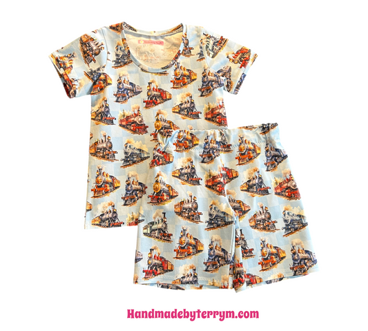 (1633) Steam Locomotive T-Shirt & Shorts Set - Size 6