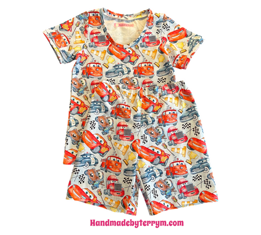 (1637) Coloured Cars T-Shirt & Shorts Set - Size 6