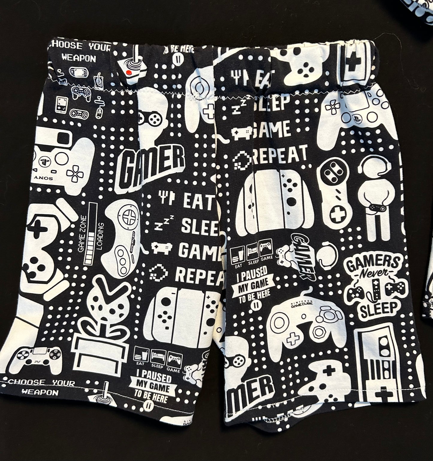 Gamer - T-shirt & Shorts - Size 5