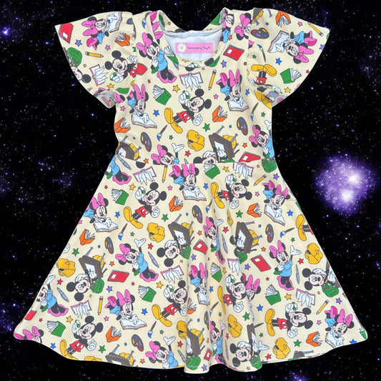 Mouse print girls dress – size 4
Handmade whimsical skater dress
