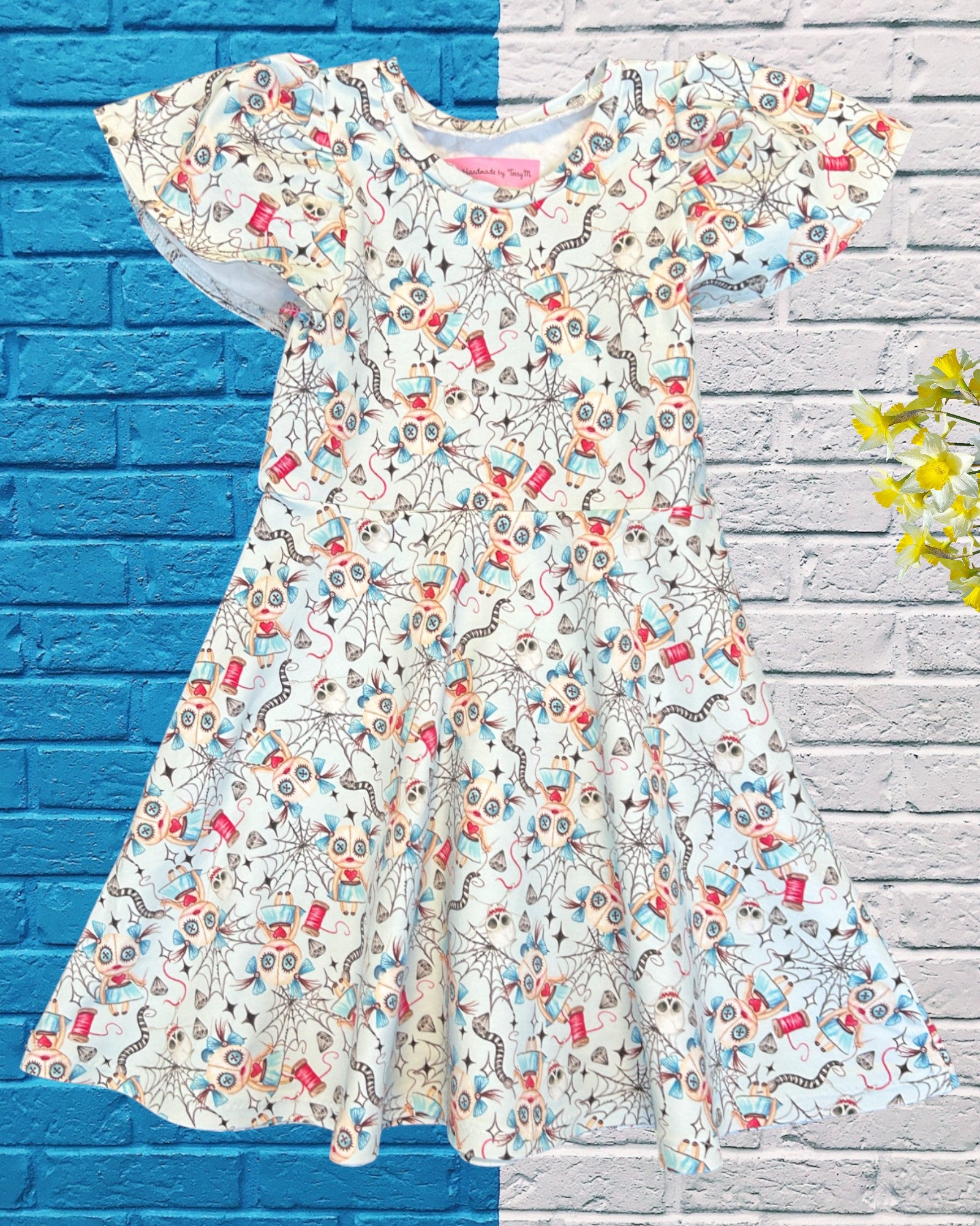 Voodoo doll girls dress – size 5
Handmade quirky skater dress for kids