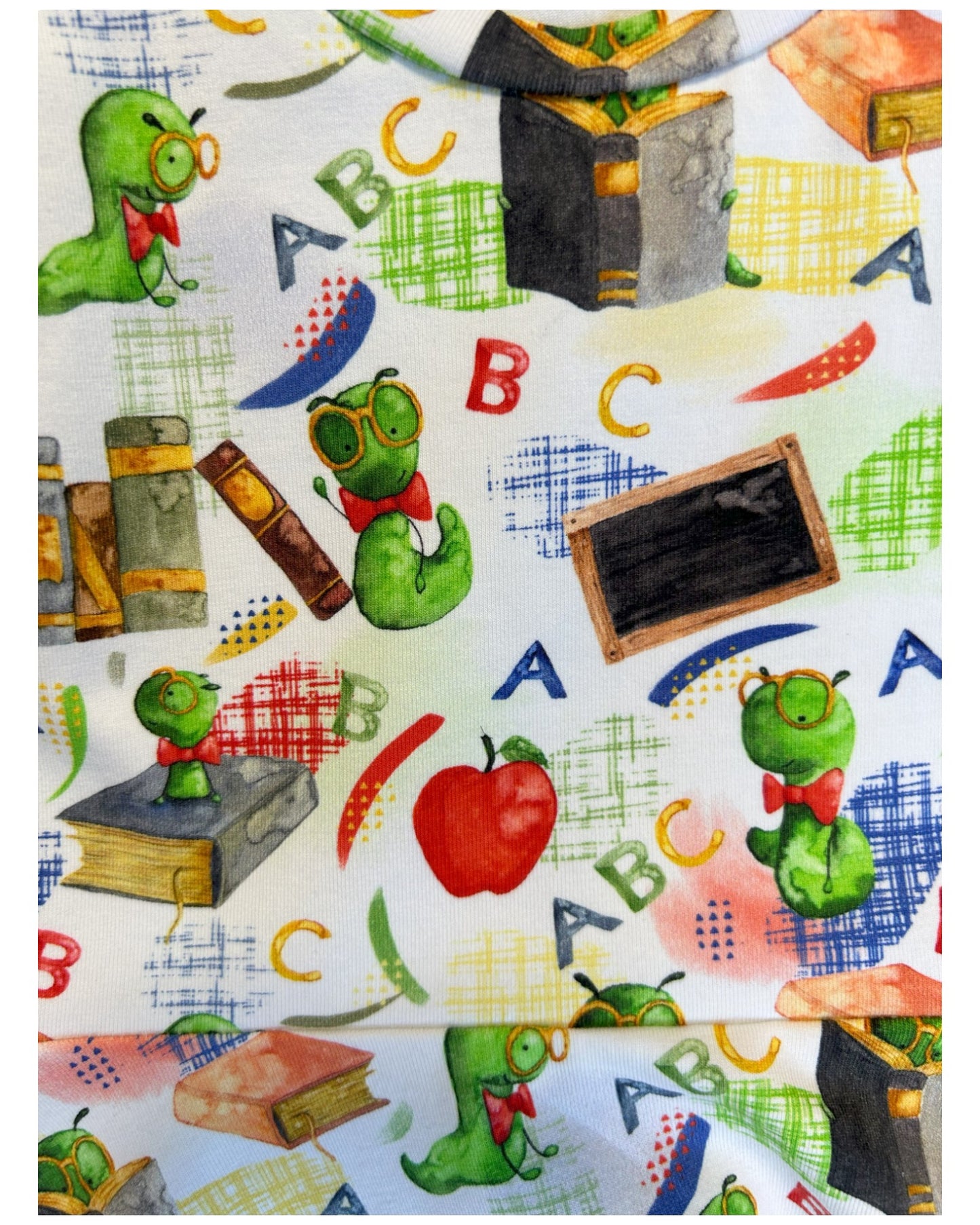 Bookworm girls dress – size 2
Handmade reading themed skater dress
