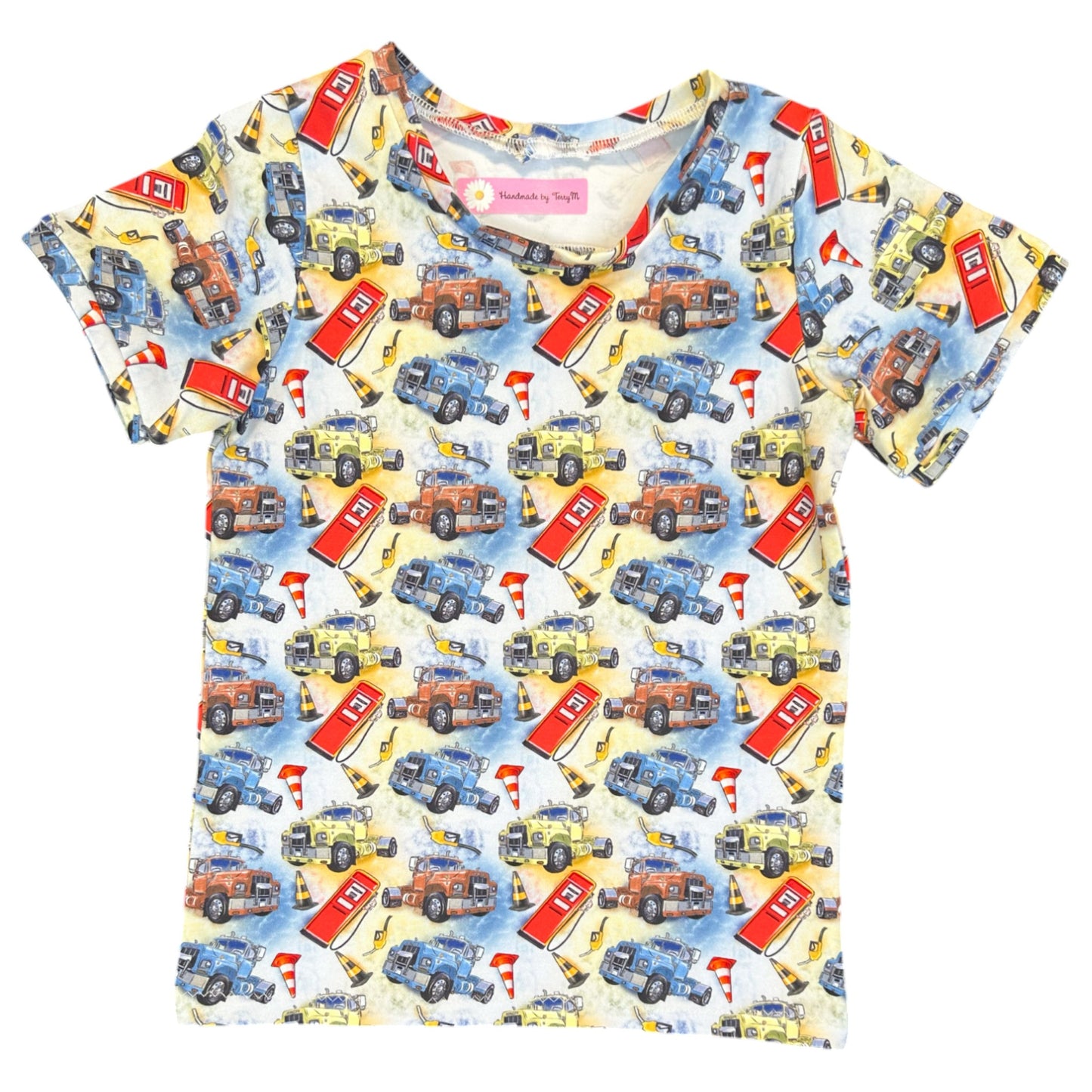 Colourful trucks kids outfit – size 5
Handmade truck T shirt and shorts set
