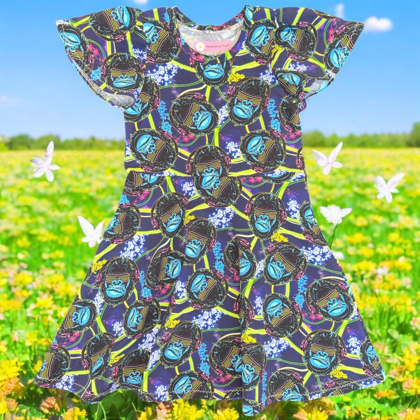 Gorilla print girls dress – size 5
Handmade animal skater dress
