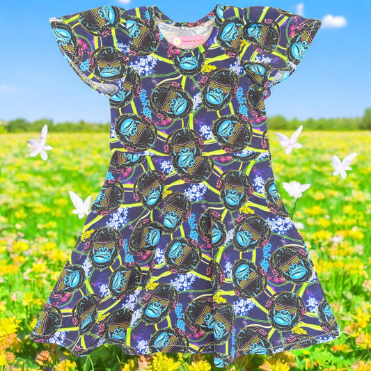 Gorilla print girls dress – size 5
Handmade animal skater dress
